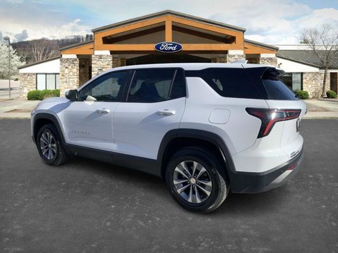 Used 2025 Chevrolet Equinox LT image 6