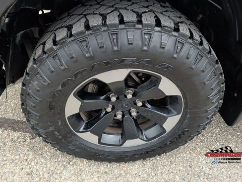 Used 2019 RAM 1500 Rebel w/ Level 2 Equipment Group AWD/4WD image 10