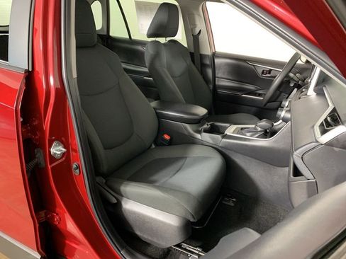 Used 2024 Toyota RAV4 LE AWD/4WD image 36