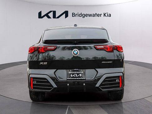 Used 2025 BMW X2 xDrive28i AWD/4WD image 5