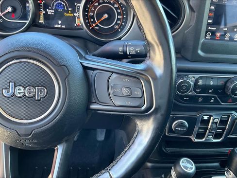 Used 2022 Jeep Gladiator Sport AWD/4WD image 24