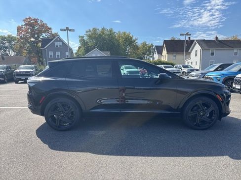 New 2025 Chevrolet Equinox EV RS image 5