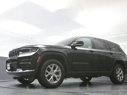 Used 2023 Jeep Grand Cherokee L Limited AWD/4WD image 55