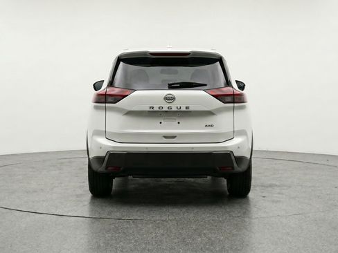 Used 2025 Nissan Rogue SV AWD/4WD image 7