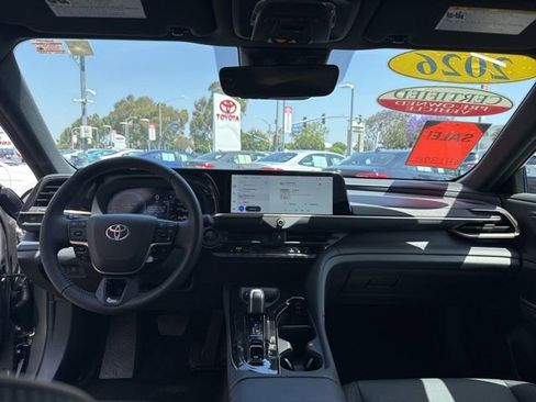 Certified 2026 Toyota Crown AWD/4WD image 33
