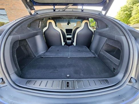 Used 2023 Tesla Model X image 72