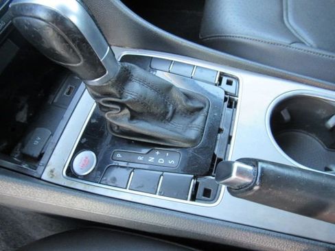 Used 2020 Volkswagen Passat 2.0T SE w/ Sunroof Package image 23