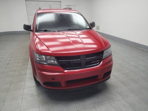 Used 2018 Dodge Journey SE w/ Connectivity Group FWD image 14