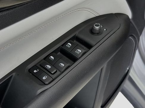 Used 2023 Jeep Compass Limited AWD/4WD image 22