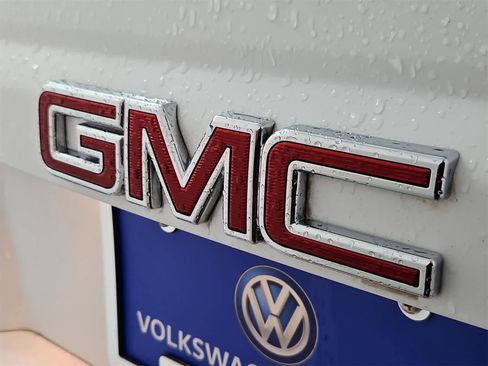 Used 2017 GMC Yukon XL SLE w/ HD Trailering Package image 11