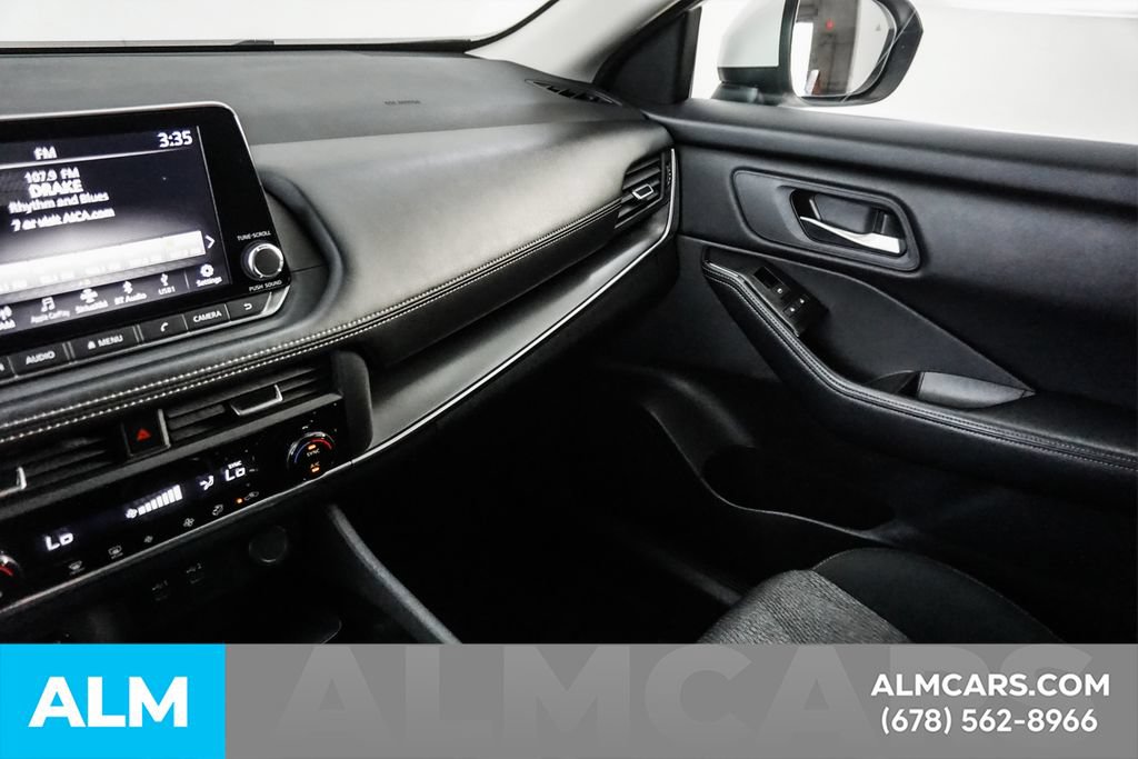 Used 2024 Nissan Rogue SV FWD image 42