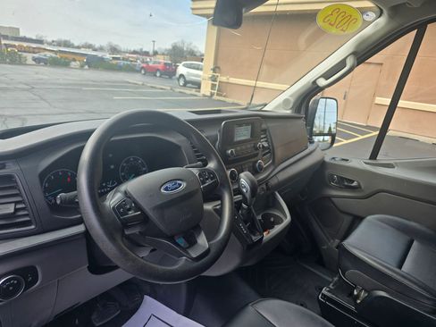 Used 2023 Ford Transit 250 Medium Roof RWD image 18