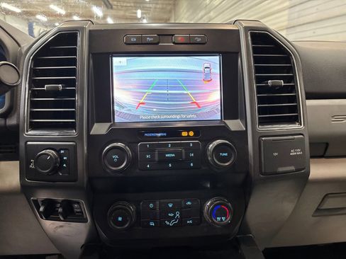 Used 2022 Ford F250 XLT w/ XLT Value Package AWD/4WD image 19