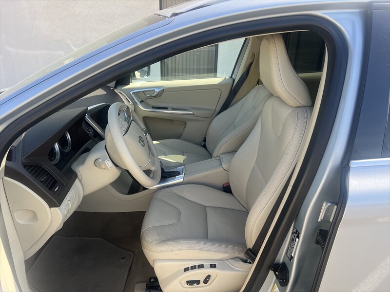 Used 2013 Volvo XC60 3.2 FWD image 18