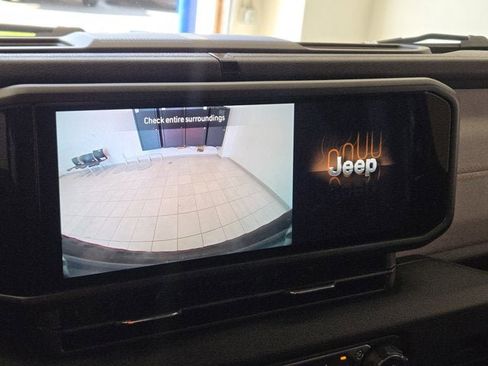 Used 2024 Jeep Wrangler Unlimited Sport AWD/4WD image 28