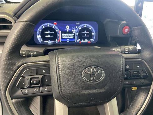 Certified 2025 Toyota 4Runner TRD Off-Road Premium image 21