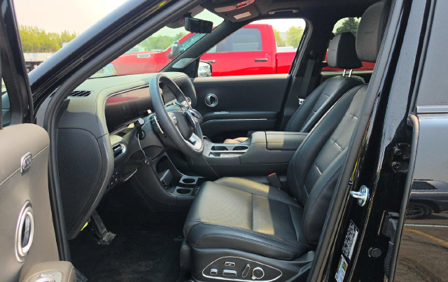 Used 2026 Hyundai Palisade Calligraphy AWD/4WD image 6