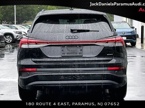 Used 2023 Audi Q4 e-tron Premium Plus w/ Premium Plus AWD/4WD image 3