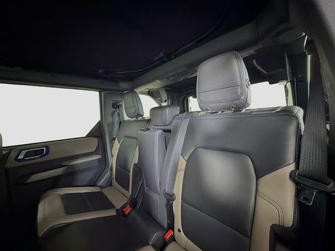 Used 2023 Ford Bronco Wildtrak AWD/4WD image 24