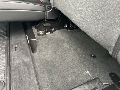 Used 2022 RAM 1500 Laramie w/ Sport Appearance Package image 20