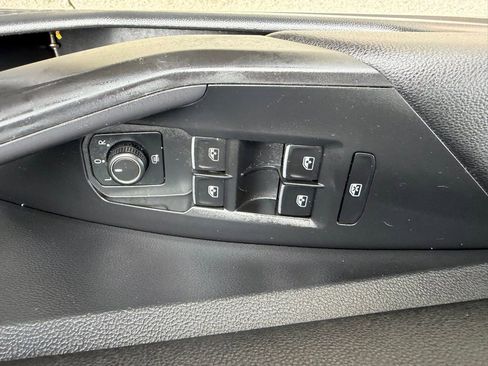 Used 2021 Volkswagen Jetta S image 9