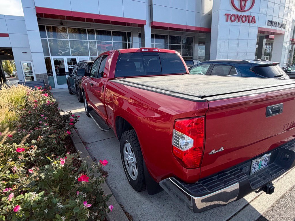 Used 2019 Toyota Tundra SR5 AWD/4WD image 4