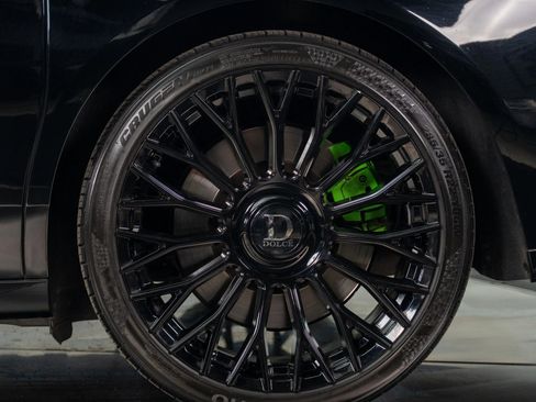 Used 2013 Rolls-Royce Ghost image 17