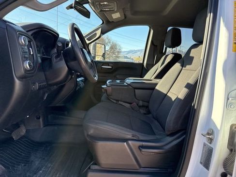 Used 2021 GMC Sierra 3500 4x4 Crew Cab w/ Convenience Package image 28