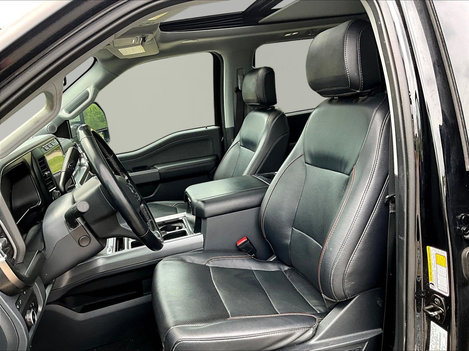 Used 2023 Ford F350 Lariat w/ Lariat Ultimate Package AWD/4WD image 22