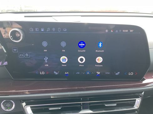 New 2025 Chevrolet Traverse Z71 w/ Enhanced Driving Package image 65