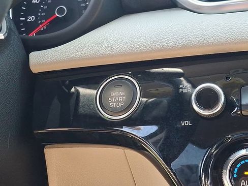 Used 2020 Kia Sportage EX FWD image 22