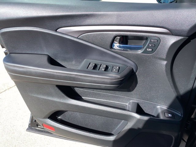 Used 2023 Honda Ridgeline RTL image 13