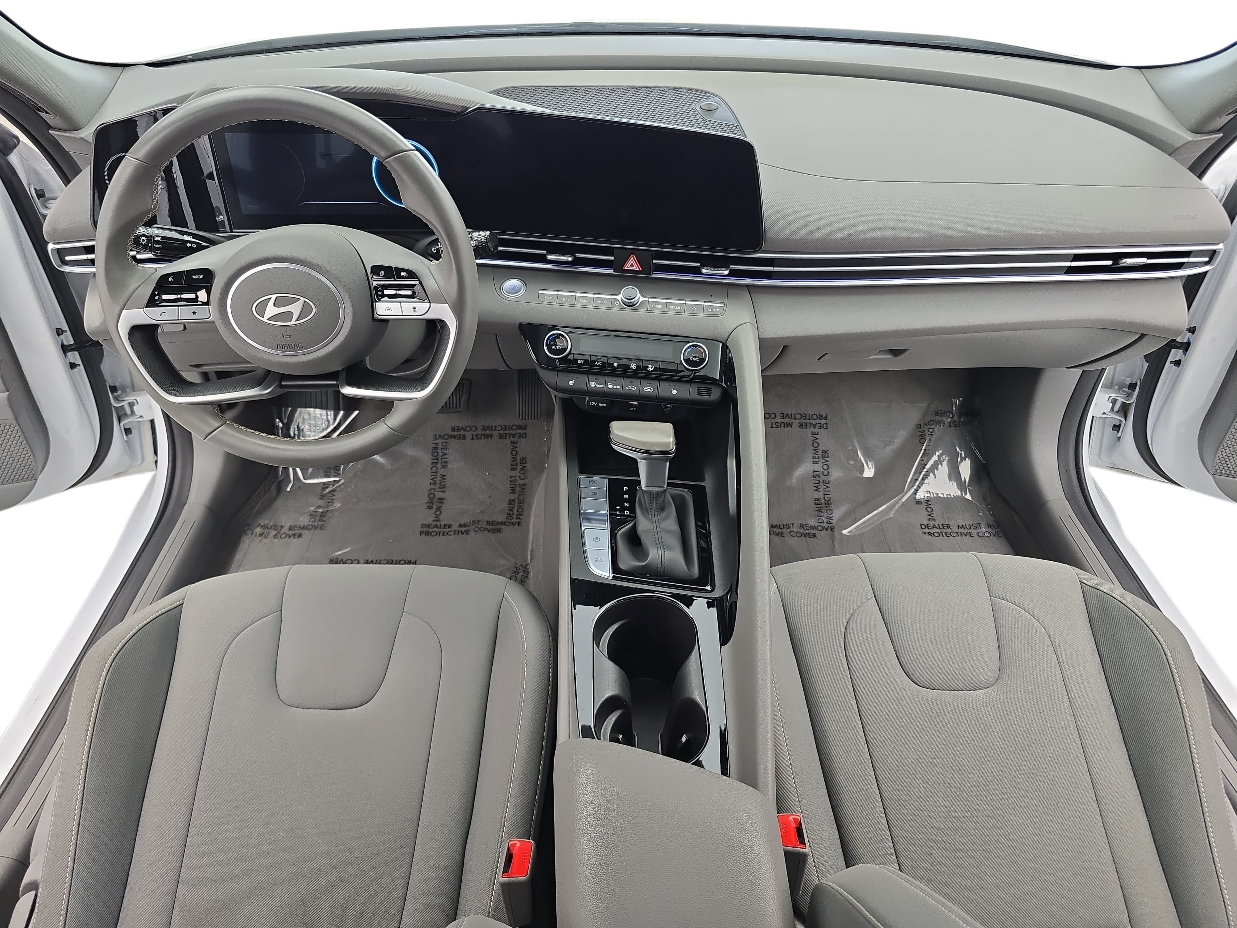 Used 2025 Hyundai Elantra SEL FWD image 9