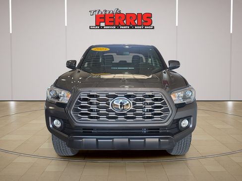 Used 2023 Toyota Tacoma TRD Off-Road AWD/4WD image 8