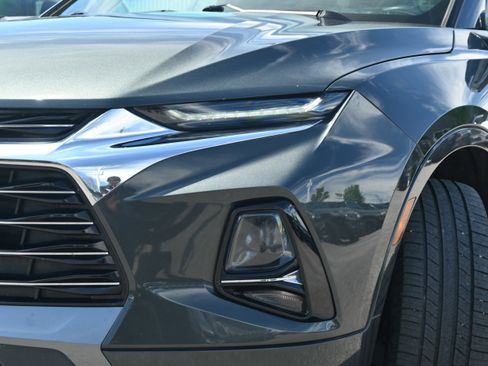 Used 2020 Chevrolet Blazer Premier FWD image 3