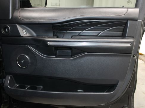 Used 2020 Ford Expedition Platinum RWD image 38
