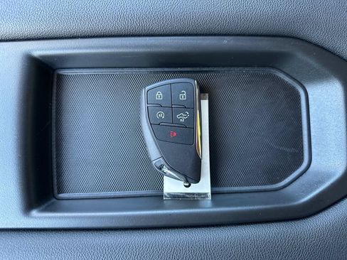 Used 2026 Chevrolet Silverado 1500 LT AWD/4WD image 16