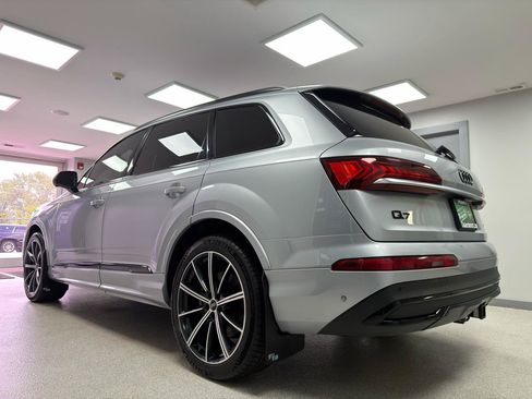 Used 2021 Audi Q7 3.0T Prestige AWD/4WD image 5