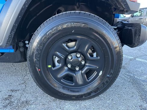 New 2026 Jeep Gladiator Sport image 3