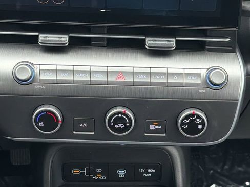 Used 2024 Hyundai Kona SE FWD image 18