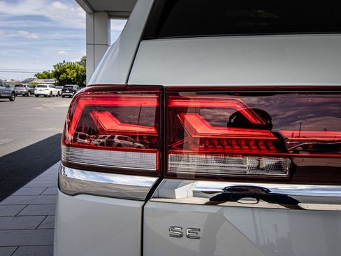 New 2026 Volkswagen Atlas SE FWD image 15
