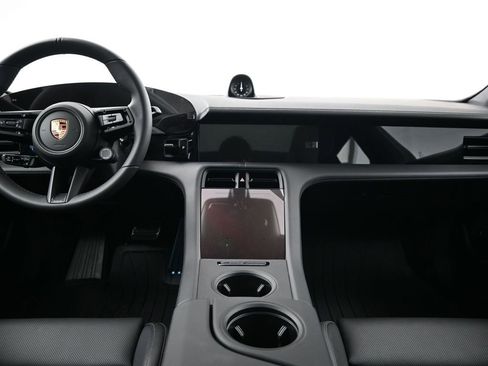 New 2026 Porsche Taycan image 9