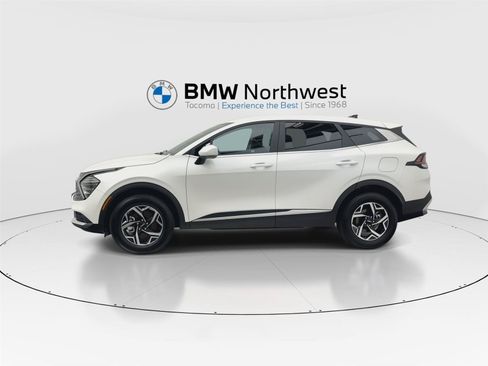 Used 2024 Kia Sportage LX AWD/4WD image 10
