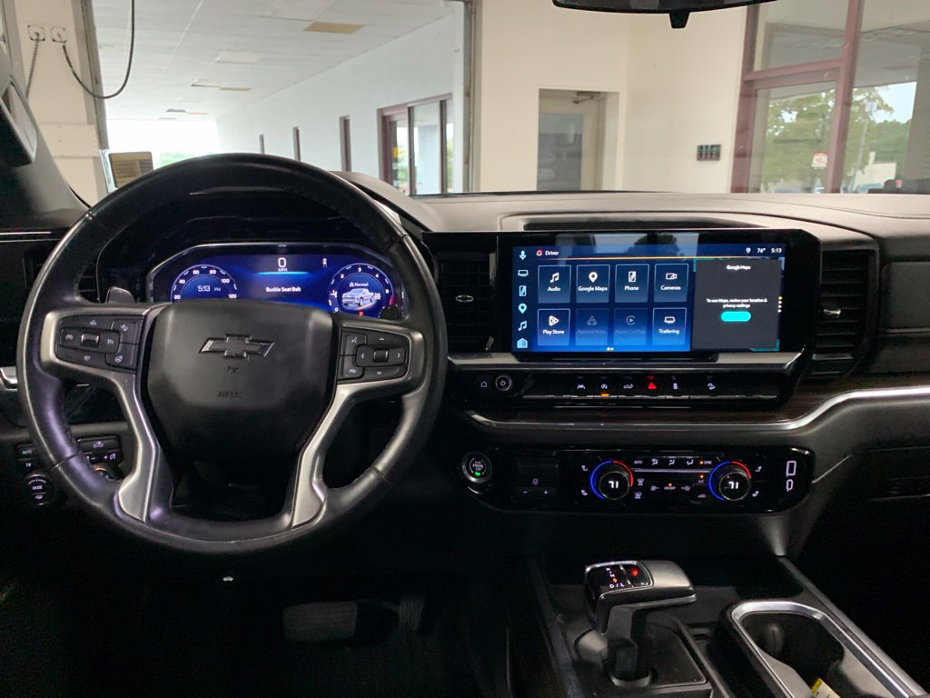 Used 2024 Chevrolet Silverado 1500 RST w/ Convenience Package II AWD/4WD image 10