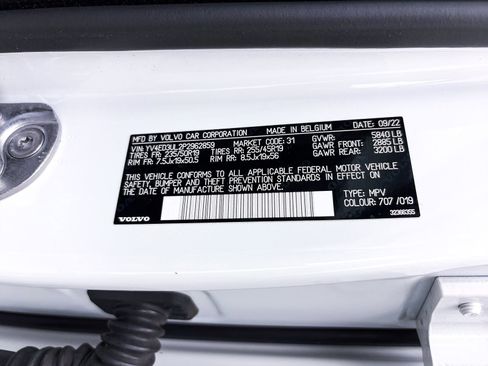 Used 2023 Volvo XC40 Recharge Plus AWD/4WD image 39