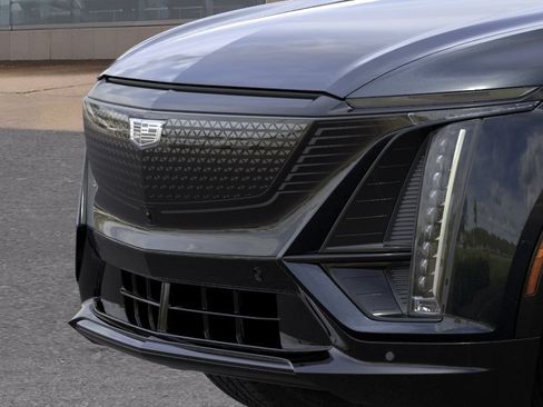 New 2026 Cadillac Lyriq Sport w/ LPO, ONYX Package AWD/4WD image 13