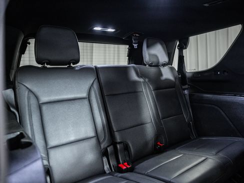 Used 2024 Chevrolet Tahoe LT w/ Luxury Package AWD/4WD image 39