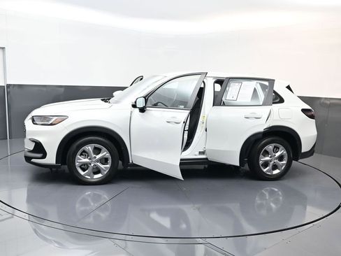 Used 2024 Honda HR-V LX image 30