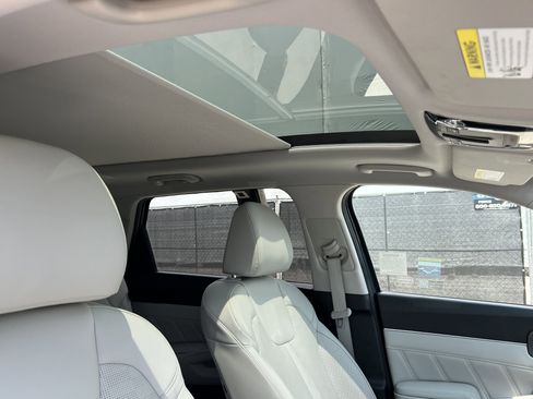 Certified 2024 Kia Sorento SX image 14