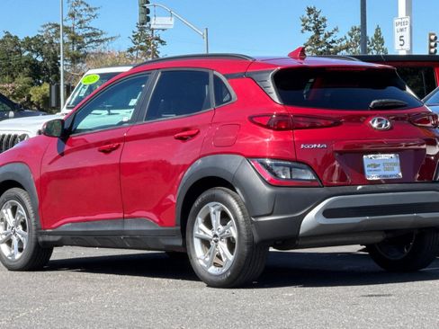 Used 2022 Hyundai Kona SEL FWD image 7